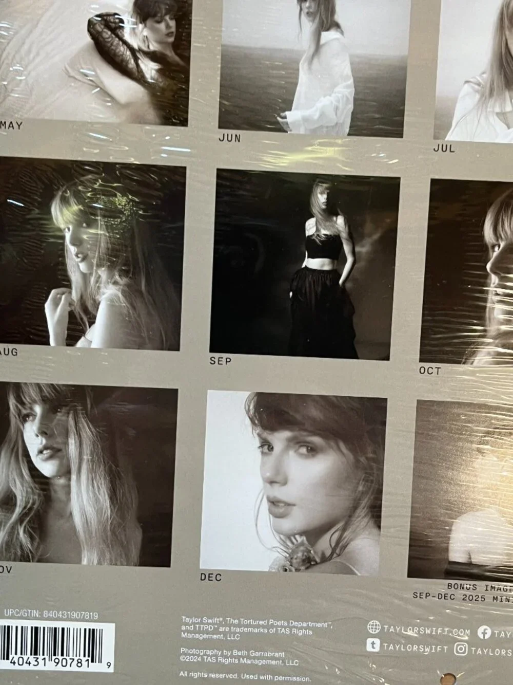 Taylor Swift Official Calendar 2026 16 Month Edition (Thru 12/26) (New)